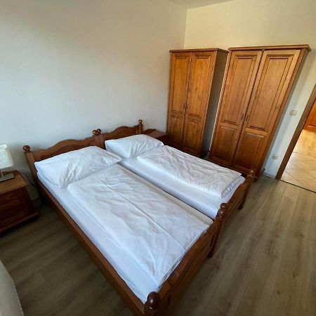 Apartman Pod Dratnikem Svratka Exterior photo
