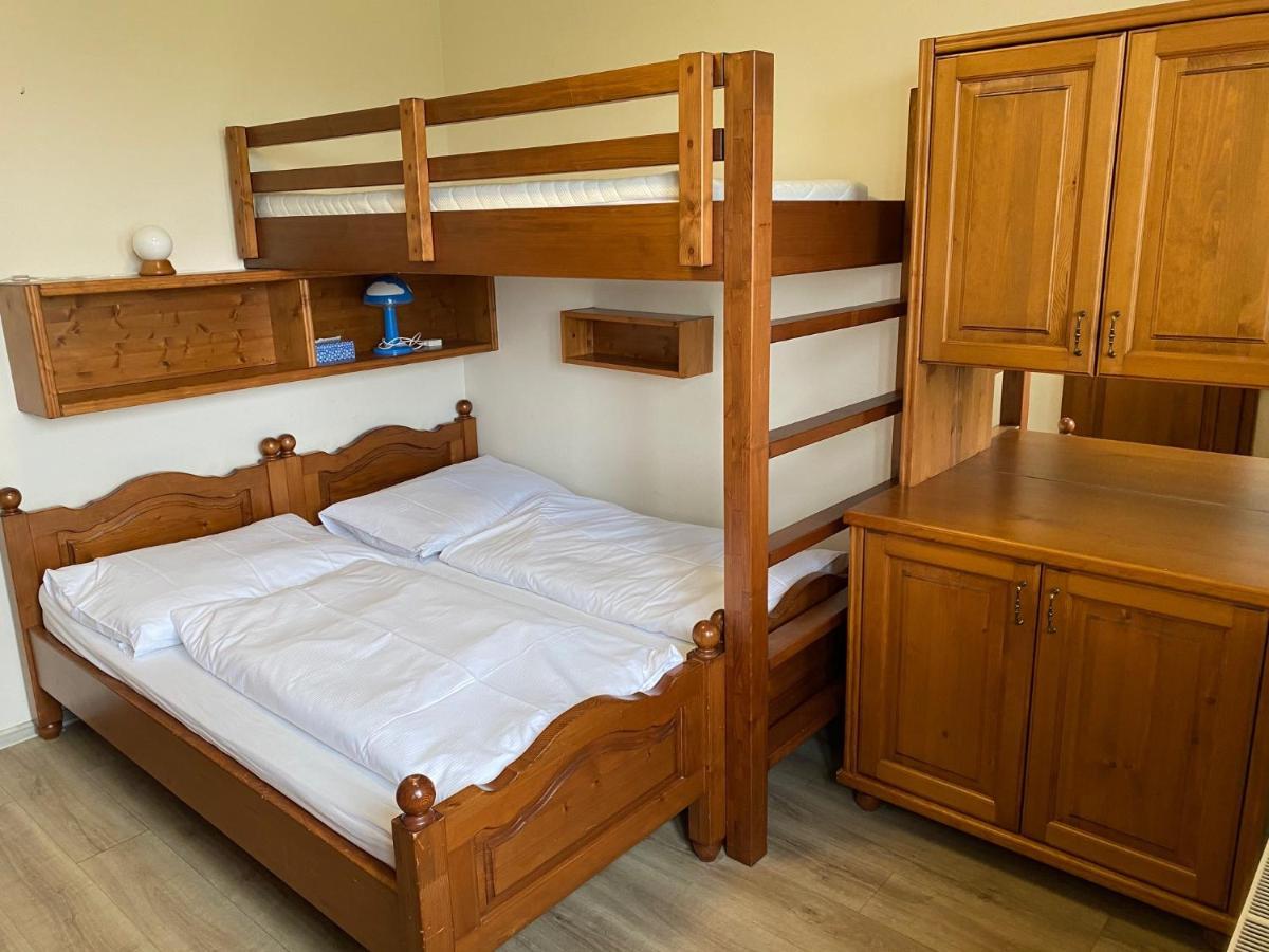 Apartman Pod Dratnikem Svratka Exterior photo